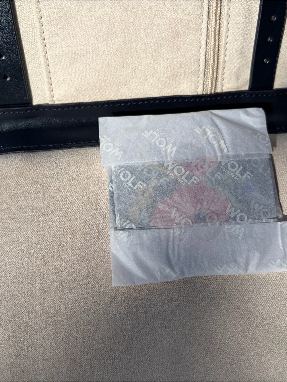 WOLF Navy Velvet Embroidered Floral Jewelry case in Navy NWOT - Picture 7 of 11